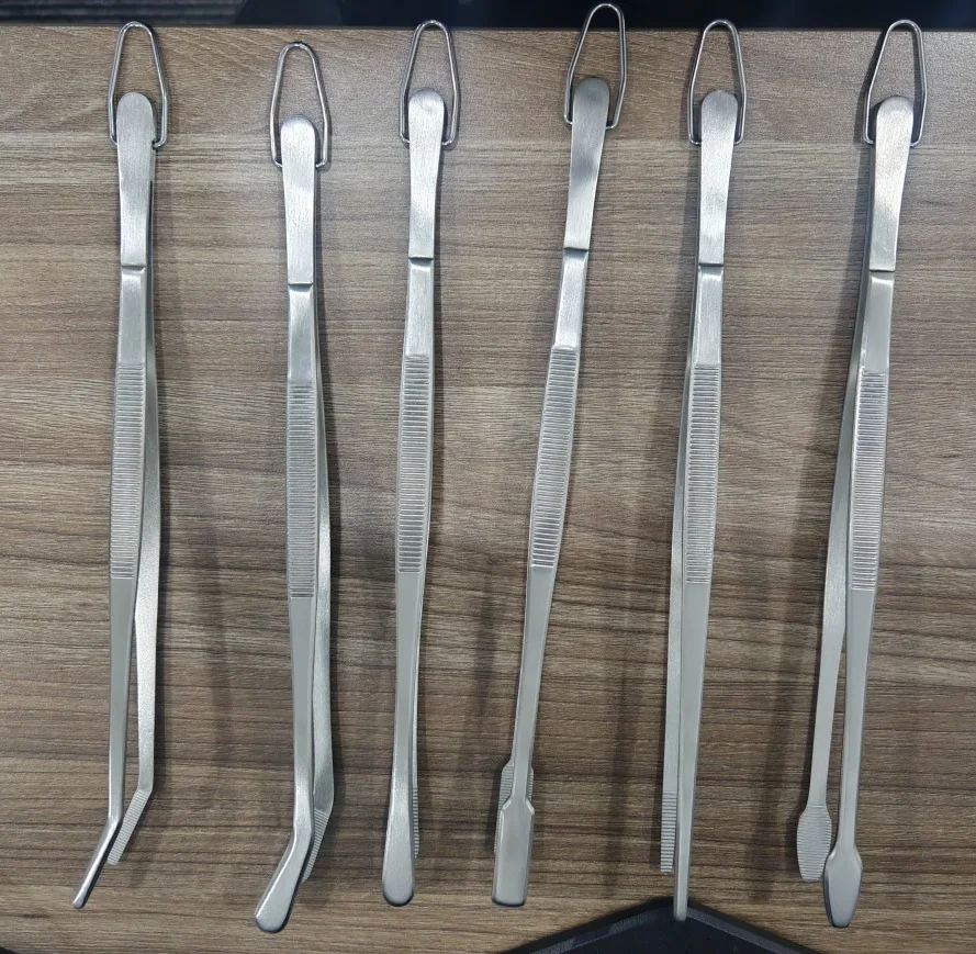 Real long-handle airline tong samples